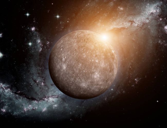 Astrologia revela insights sobre a conjunção de Mercúrio retrógrado e sexta-feira 13
