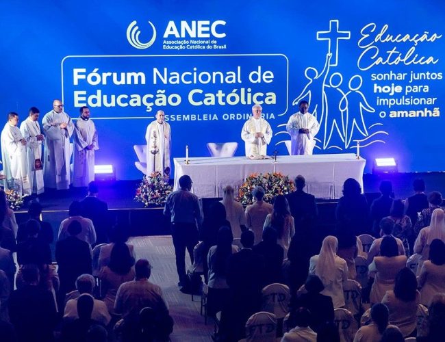ANEC lança obra histórica e reforça legado de 80 anos da educação católica no Brasil