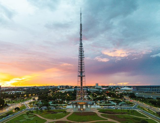 Descubra o Mirante da Torre de TV em Brasília: Um Guia Definitivo com Horários, Acesso e Recomendações