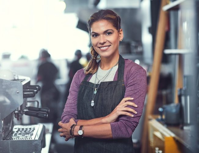 Laboratório disponibiliza bolsas de estudo para mulheres em programa de qualificação profissional