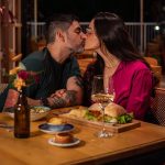 Celebre o Dia dos Namorados em Brasília com um jantar romântico e jazz ao vivo no Ernesto Cafés por apenas R$ 89 por pessoa