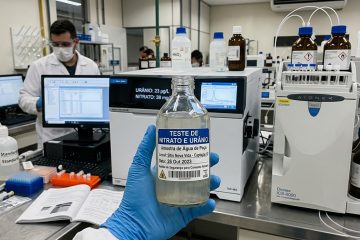 Pesquisa revela que a combinação de nitrato e urânio na água potável agrava a contaminação, tornando-a mais difícil de detectar.