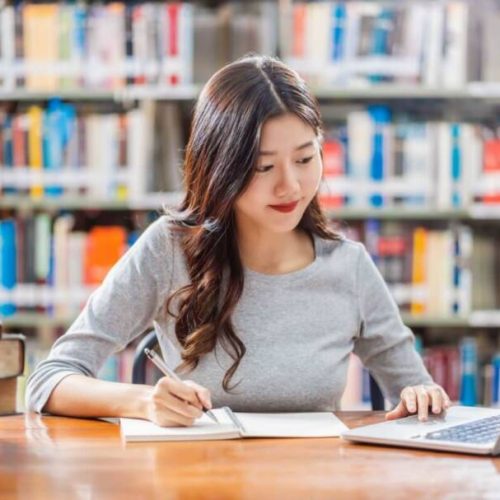 Cinco estratégias para retomar os estudos com foco após as férias