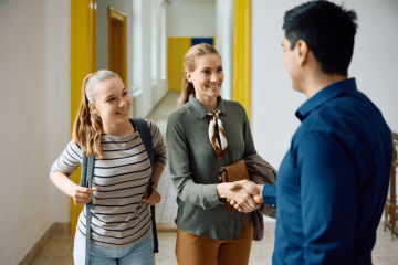 Como facilitar a adaptação de crianças e adolescentes durante a troca de escola no meio do ano: 5 orientações essenciais
