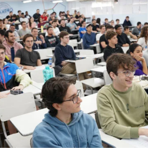 Preparatório gratuito ajuda alunos a se destacarem no vestibular do ITA