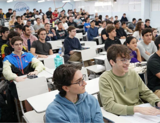 Preparatório gratuito ajuda alunos a se destacarem no vestibular do ITA