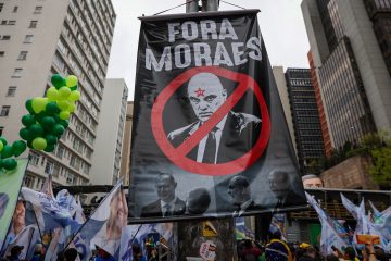 Juristas alertam para possível fragilização do STF diante de interesses políticos com a eleição de Flávio