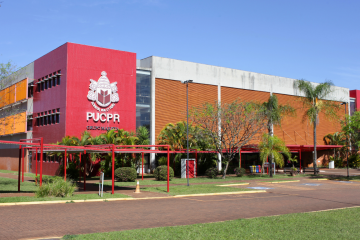 PUC-PR disponibiliza mais de 40 bolsas integrais para cursos de graduação em 2027