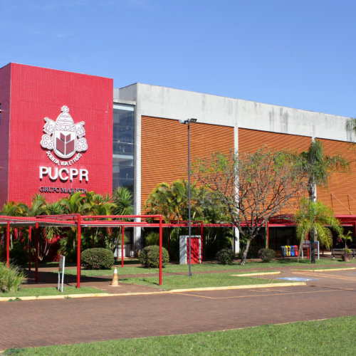 PUC-PR disponibiliza mais de 40 bolsas integrais para cursos de graduação em 2027